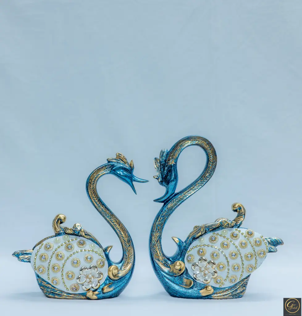 Blue and White Diamond Swan Set