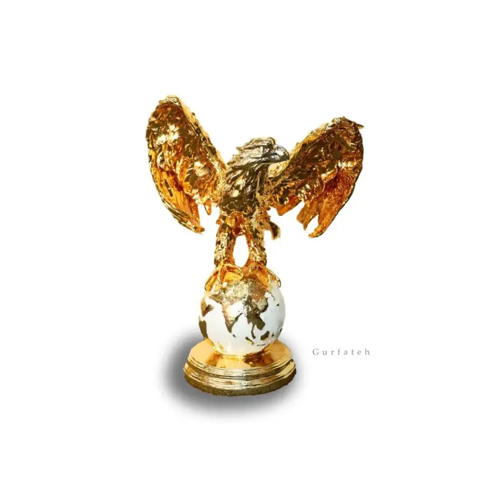Big Golden Eagel open wings